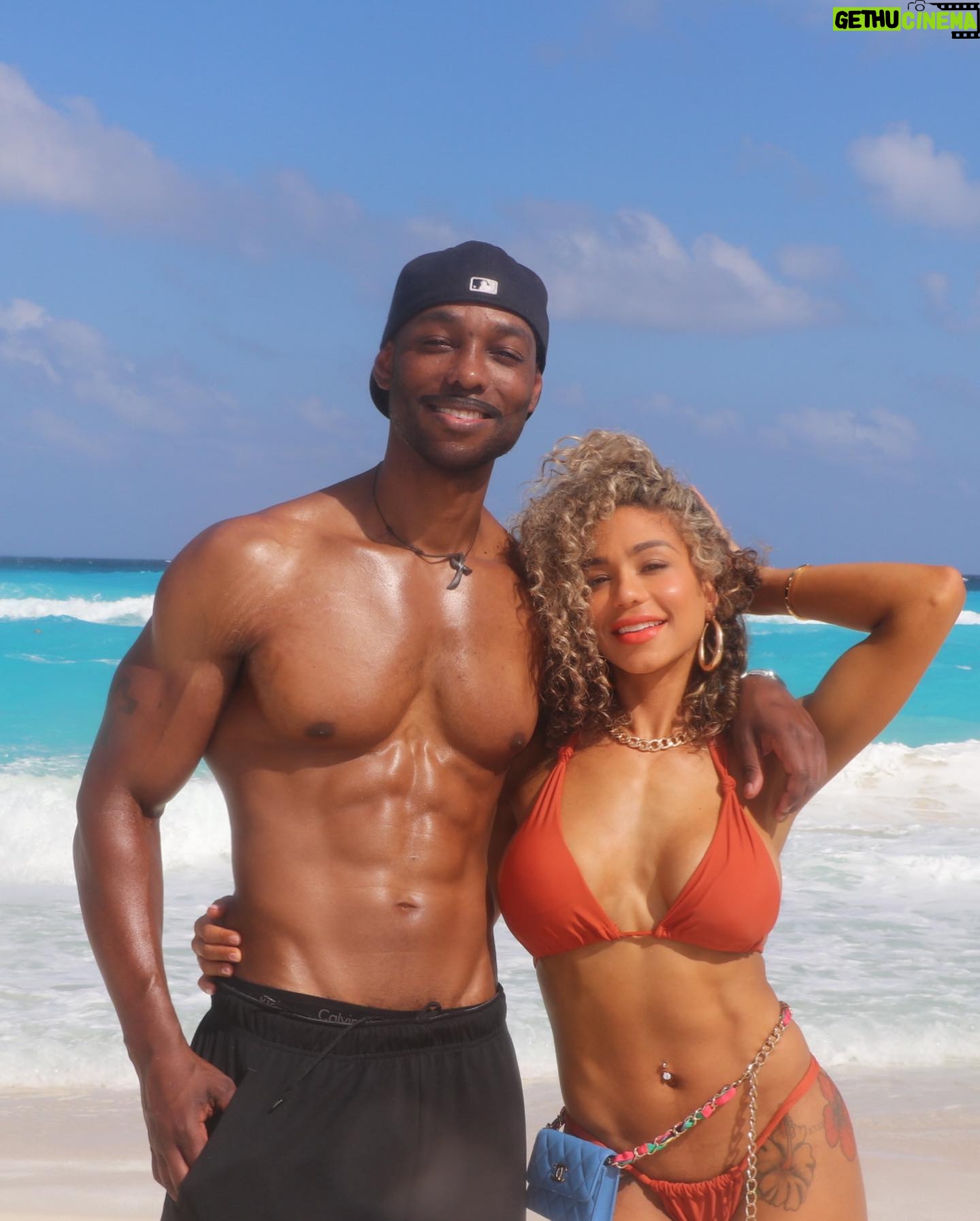 Jazmin Johnson Instagram - The husband lol! Bikini is from @jai.fit.global but you know how we do drops, so go go go