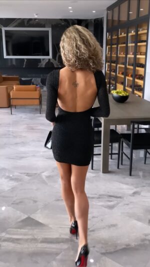 Jazmin Johnson Instagram - Hey guys, wore this last night and loved it linking it in my bio for you * Side note ... still stunned that the holidays are here!

How about you? 2024 in less than 2 months?!!

Exciting things happening with @j.fitness90210 be sure you’re following us for fitness and wellness tips!

#ootd #style #ootdfashion #dress #highheels