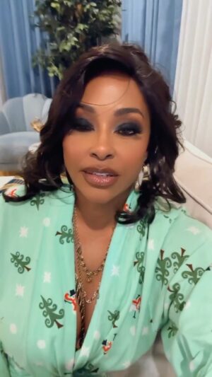 Jazsmin Lewis Instagram - Comedy Come up update Houston, Texas! If you are a rapper singer or musician and you want to submit your music for the show, please submit to comicinfo22@gmail.com. We are taking submissions for our comedians to have a fire walkout song! Submit your music ASAP we shoot on March 28 and 29th in Houston Texas! Get in the game and get your music heard on an incredible platform. Please on your publishing, we are not clearing songs, and we are not taking any publishing from any artist. You will own all of your song! #comdeycomeup #music #artist #rapper #singer