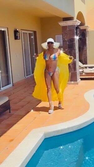 Jazsmin Lewis Instagram - If you’re not big enough to swim, don’t play in the ocean…… custom bikini:  @tiaraaustini