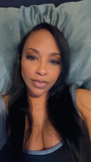 Jazsmin Lewis Instagram - Self love and remembering your worth is everything! Don’t let anyone make u forget…..❤️