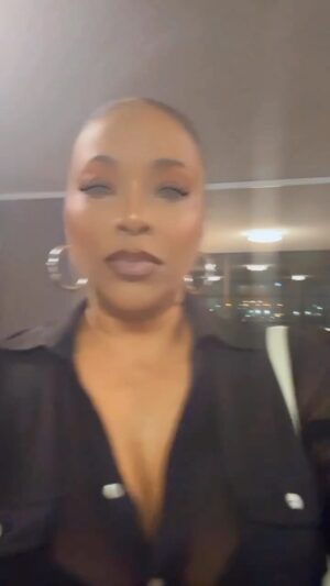 Jazsmin Lewis Instagram - Day 1 on our new series #comedycomeup in #houston, and the comedians were on fire!!!! Thank you all for an amazing first day of filming. Day 2 is up today!!!! There are still a few tickets left to be in our live audience. Grab them from the link in my bio. #comedy #comedians #laugh