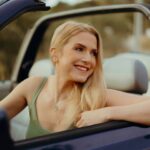 Jeanette Biedermann Instagram – MANCHMAL IST EINE LANGE AUTOFAHRT MIT GUTER MUSIK DIE BESTE THERAPIE. #😍
Ich war gerade in Amsterdam auf dem Konzert von John Mayer! Es war wunderbar! #🤩 Und die ganze Fahrt war ich in diesen schönen Liedern und Erinnerungen! Jetzt sind wir wieder zurück und es ist Frühling! Ich kriege gerade so einen Aufwind…. Jetzt stürze ich mich absolut inspiriert wieder in meine Musik! Ich wünsche euch ein wunderschönes Wochenende! Was gibt euch gerade Aufwind? Was war euer letztes Konzert?
#jeanettebiedermann #musik #neuemusik #musikunterdemherzen #🎶❤️