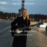 Jeanette Biedermann Instagram - „Der beste Solist ist derjenige, der Liebe und Frieden für den Moment in den Raum bringt, in dem er spielt“ Ich wünsche euch ein zauberhaftes Wochenende! #jeanettebiedermann #musik #neuemusik #sing #❤️