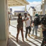Jeanine Mason Instagram - A very cowboys & aliens episode of @cwroswellnm tonight. Directed by my friend @michaeltrevino. Written by @leahlongoria & @onaleehunter. Enjoy!