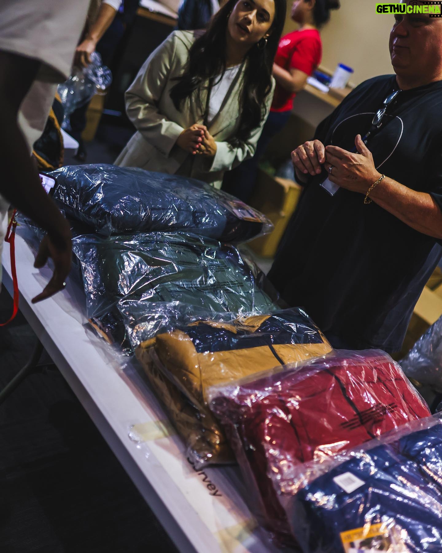Jeanine Mason Instagram - During our visit, we were able to witness firsthand the services the city provides to these families and distributed 700 winter coats to every resident at the shelter for the upcoming weather. A wildly full circle moment for me! When my family immigrated to this country from Cuba, they were given coats through a federal program at the Freedom Tower in Miami before journeying to Connecticut for their first winter. I spent the morning talking to my mom about how she still remembers that moment and generosity. Thank you to @thisisabouthumanity for bringing community together in service of others and to the @nycemergencymanagement @zachiscol for coordinating the visit. These public servants are doing everything they can but the system is overrun and we need to take more steps to welcome people with dignity, to build more safe and humane immigration pathways, and to provide much more aid to cities like New York and others so they’re not left to burden this on their own. We all have a role to play, and that is why I encourage people to advocate for these policy changes and to follow @thisisabouthumanity, @immdef_lawcenter, and @fwdus to stay up-to-date on immigration policies and to learn about volunteer opportunities as they become available. #WelcomeWithDignity #ThisisAboutHumanity (Photos by @ericapress.jpg)