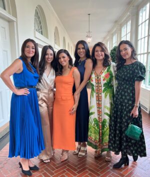 Jeanine Mason Instagram - Day at the WHITE HOUSE supporting #FlaminHot movie. I’m so proud of our community, the way we rally behind each other. It has made all the difference in my life. Honored to be here in support of a beautiful movie about facing perpetual underestimation in the face of adversity but having the desire and will to fight for what you believe in. @evalongoria directed the hell out of it! And @annieggonzalez & @jessejohngarcia are unbelievable. Go watch #FlaminHot on @hulu & @disneyplus! 

Texts with my bestie @katiegrossbard. White House is our Bravo!