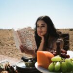 Jeanine Mason Instagram - I was completely lost in the magic women of @allendeisabel’s ‘The House of the Spirits”. No one does magic women like #IsabelAllende. Grateful for all it gave me in this final stretch of Season 3. #J9sbookclub #ReadswellNM Enjoy a new episode of @cwroswellnm TONIGHT at 8/7c on @thecw. Little taste: He did not know that she had seen her own destiny, that she had summoned him with the power of her thought, and that she had already made up her mind to marry without love. ✨