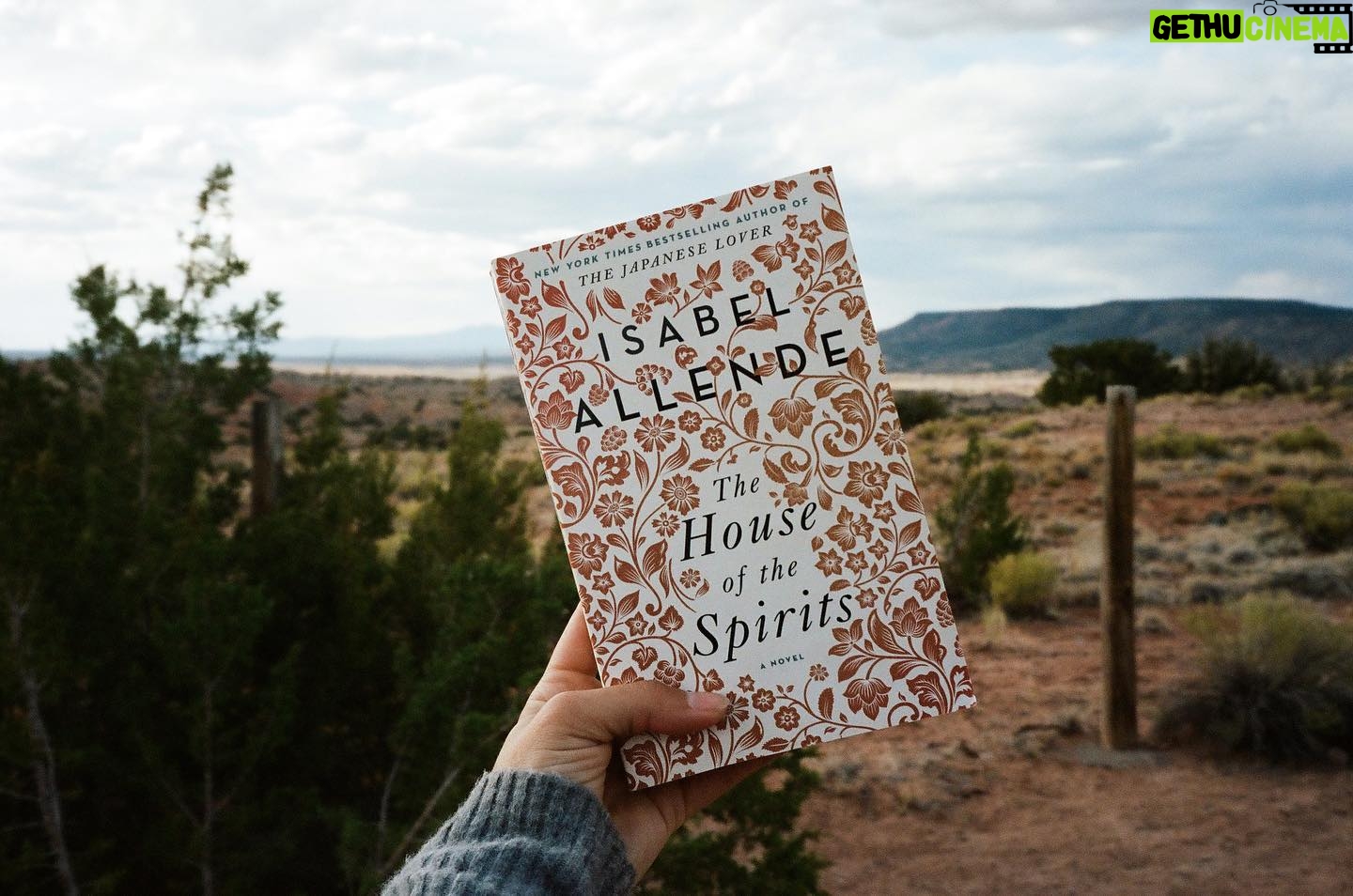 Jeanine Mason - 11.6K Likes - I was completely lost in the magic women of @allendeisabel’s ‘The House of the Spirits”. No one does magic women like #IsabelAllende. Grateful for all it gave me in this final stretch of Season 3. #J9sbookclub #ReadswellNM
Enjoy a new episode of @cwroswellnm TONIGHT at 8/7c on @thecw.
Little taste: He did not know that she had seen her own destiny, that she had summoned him with the power of her thought, and that she had already made up her mind to marry without love. ✨