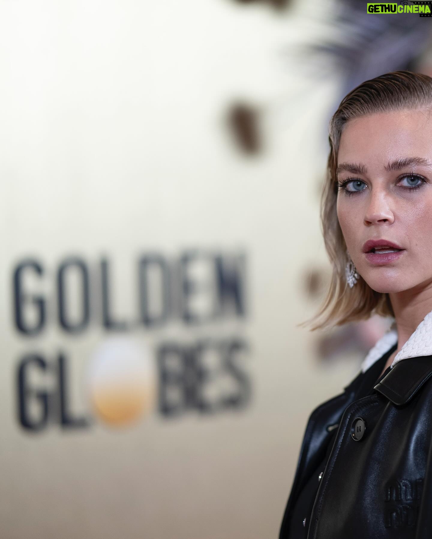 Jeanne Goursaud Instagram - @miumiu @studiobabelsberg @goldenglobes @berlinale @sarahstorch_official @vivienberenicemua @alexhuber_creative @martensgarten @agenturabovetheline @messika @loewscommunications