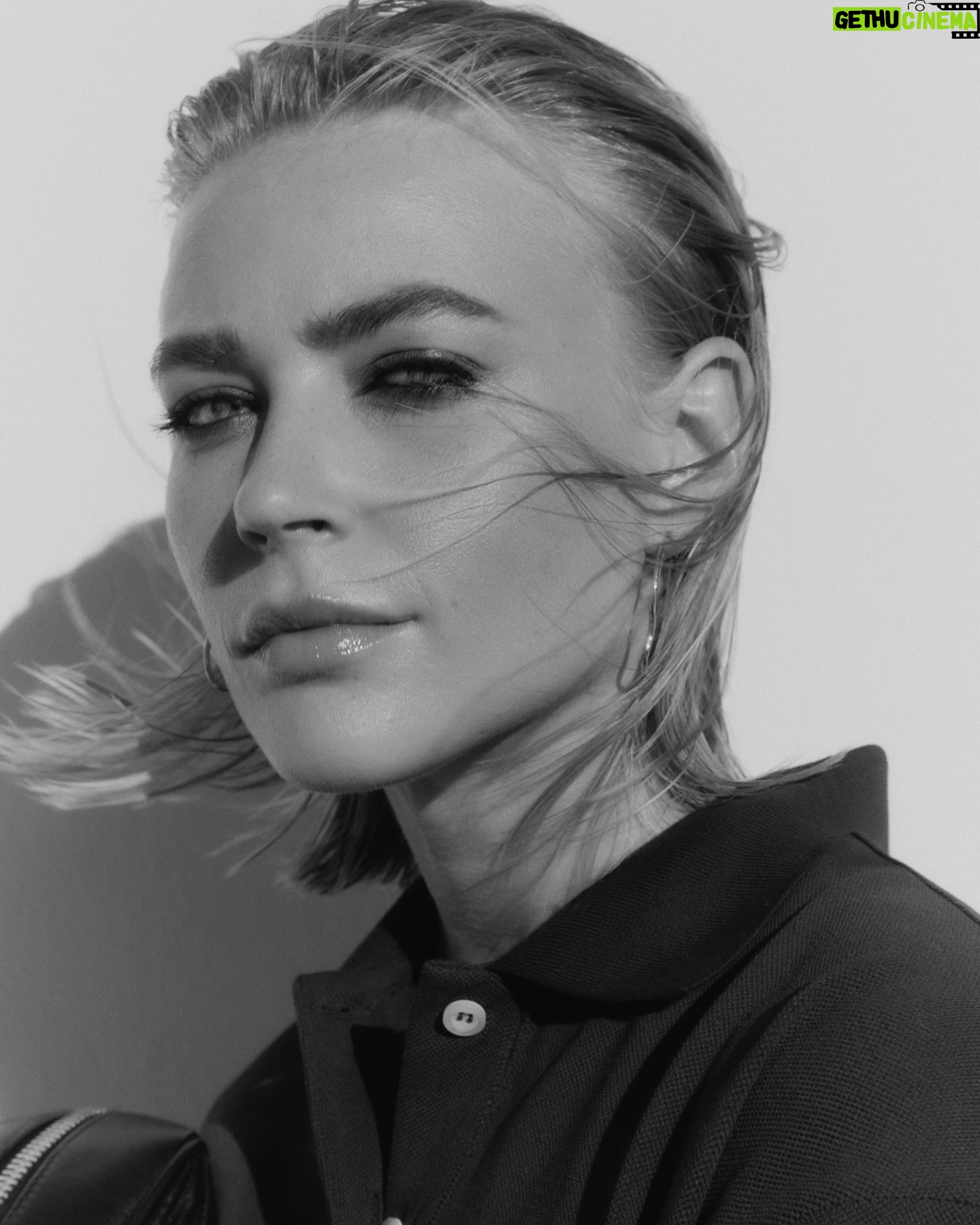 Jeanne Goursaud - 4.8K Likes - Thank you @miumiu for @festivaldecannes
@fuegoparis hair and make up @philippverheyen @tillzettl styling @luijvpi @martensgarten 📸 by @robinkater