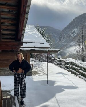 Jeanne Goursaud Instagram - 🎄