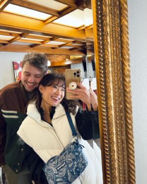 Jeannie Elise Mai Instagram - Colorado is so gorgeous rn ⛰️🎃🍂🌳🍁 oh life update! I am suffering from nerve damage & lost use of my left arm for now but life is still beautiful 💖 she’s also bringing back the neck scarf hehe 🙂