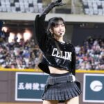 Jeannie Hsieh Instagram - 我會永遠記得這一刻！ 能成為站上台北大巨蛋開唱的第一人， 是無與倫比的榮耀與驕傲！ 大家期待了32年的台北大巨蛋， 居然讓謝金燕擁有了這個大頭彩。 結束今日行程回到家中， 還是無法停止內心興奮的心情， 能與台北大巨蛋共享榮耀 共創歷史 ， 姐姐真的是太太太幸運了❤️ #台北大巨蛋 #亞洲棒球錦標賽 #jeanniehsieh #20231203