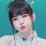 Jeannie Hsieh Instagram - 勇敢踏出舒適圈 是為了創造更大的舒適圈 我們一起衝吧！ 一起當個勇敢的人❤️ 乘風2024二公舞台碎片 #謝金燕 #青花瓷