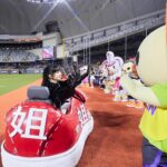 Jeannie Hsieh Instagram - 我會永遠記得這一刻！ 能成為站上台北大巨蛋開唱的第一人， 是無與倫比的榮耀與驕傲！ 大家期待了32年的台北大巨蛋， 居然讓謝金燕擁有了這個大頭彩。 結束今日行程回到家中， 還是無法停止內心興奮的心情， 能與台北大巨蛋共享榮耀 共創歷史 ， 姐姐真的是太太太幸運了❤️ #台北大巨蛋 #亞洲棒球錦標賽 #jeanniehsieh #20231203