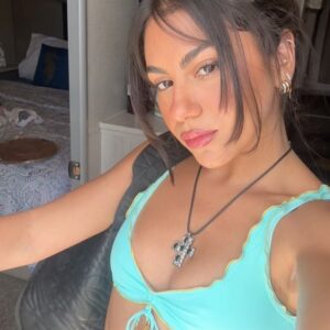 Jearnest Corchado Instagram - En Culebra me retiro 🐍💖☀️

👙: @indikaswim