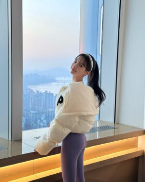 Jei Instagram - 햅삐하게 촬영 끝내고✌🏻