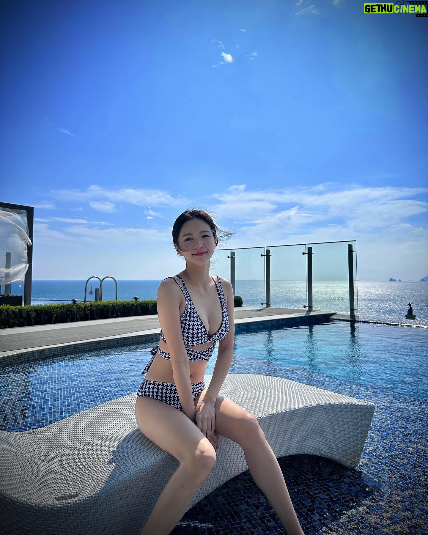 Jei - 4K Likes - paradise✨🦋🫧