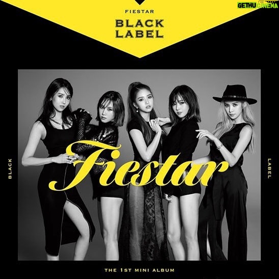 Jei - 5.6K Likes - 오랜만에 하루종일 오빠가 만들어 준
피에스타 노래들을 들었어요
모든 곡이 너무 좋아서,
그때의 즐거웠던 기억들이 떠올라서
마음이 너무 아파요
우리 멤버들 다시 모여서
재밌게 작업해보기로 약속하고
설레는 마음으로 오빠 만날 날을
기다리고 있었는데...
너무 갑작스러워 사실 아직 믿기지 않아요
피에스타의 소중한 추억들 속에서
함께해주셔서 정말 감사했습니다
오래오래 기억할게요