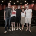 Jely Reategui Instagram - Feliz día del Teatro a todas las personas que lo disfrutan, lo quieren, lo cuidan y apagan su celular en la función ♥️ Feliz día a mis maestros teatrales que enseñan con respeto y disciplina ♥️ Feliz día al trabajo en equipo♥️ Feliz día a mis familias teatrales con las que tengo el placer infinito de estar compartiendo estos meses ♥️ Feliz día a los que seguimos metiéndole todo el flow y la entrega a este ritual maravilloso♥️ Aquí un remix de #LaTribu y #LosCaracoles 🥰 (ambas entradas están a la venta en joinuss)