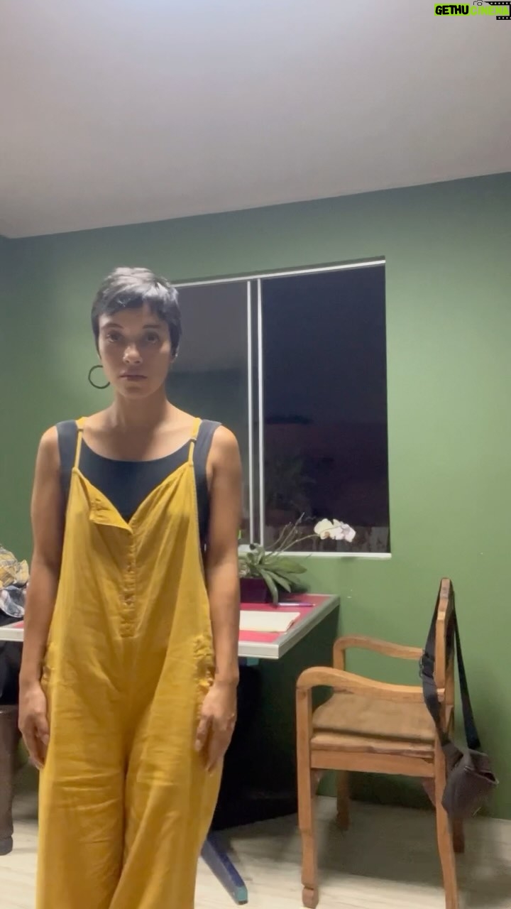 Jely Reategui - 7.8K Likes - El trabajo en tiempos del encheichment 🍷