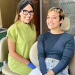 Jely Reategui Instagram - Ir al consultorio del Hada de los Dientes no sólo es ir a hacerme cargo de mi salud dental, también es contarle lo que hice en el día; y el día anterior; y qué almorcé; y cómo me corté el dedo cortando pan para hacerme mi panguchito; e incluso cantar las canciones del momento, como esta, que está de toda moda. Gracias Hada de los Dientes, por tu cuidado y tu oreja escuchadora ♥️ eres gran 🌷 @dramonicarubio ✨