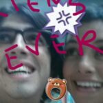 Jely Reategui Instagram – Hoy estrenamos Los Caracoles de Julio Ramón Ribeyro, dirigida por @manuelgoldp y producida por @lairaproducciones 

Y me tomo un ratito para dedicarle este post a mi amigo Namuel. Mi director. Mi amigo del alma, el actor con el que he compartido más montajes de teatro (12 obras sin contar reposiciones) y Los Caracoles es nuestra obra #13, pero con él como director, y es estupendo. La sensibilidad, creatividad, adicción al timming y claridad que tiene para interpretar, la une con su talento para comunicarse y llevarnos de la manito en todo el proceso de una manera tan paja y generosa que ayer terminamos todos llorando de amor antes del pre estreno. 

Amigo: te amo y te admiro. Eres un excelente director, actor, amigo, persona y armadillo astuto. 

A mis amigos del elenco y la pollito: Qué paja jugar juntos, son increíbles. Ojalá existiera el premio Bachi Soraluces para que nos nominen y ganar el premio de la diversión. 

Al equipo de @lairaproducciones : chambón! Qué bonito ser parte 🥹 gracias!

HOY ESTRENAMOS LOS CARACOLES EN EL @nuevoteatrojulieta ✨ corta temporada de jueves a domingo a las 8pm. Los esperamos con mucho cariño. 

Entradas en @joinnus y en la boletería del teatro.
