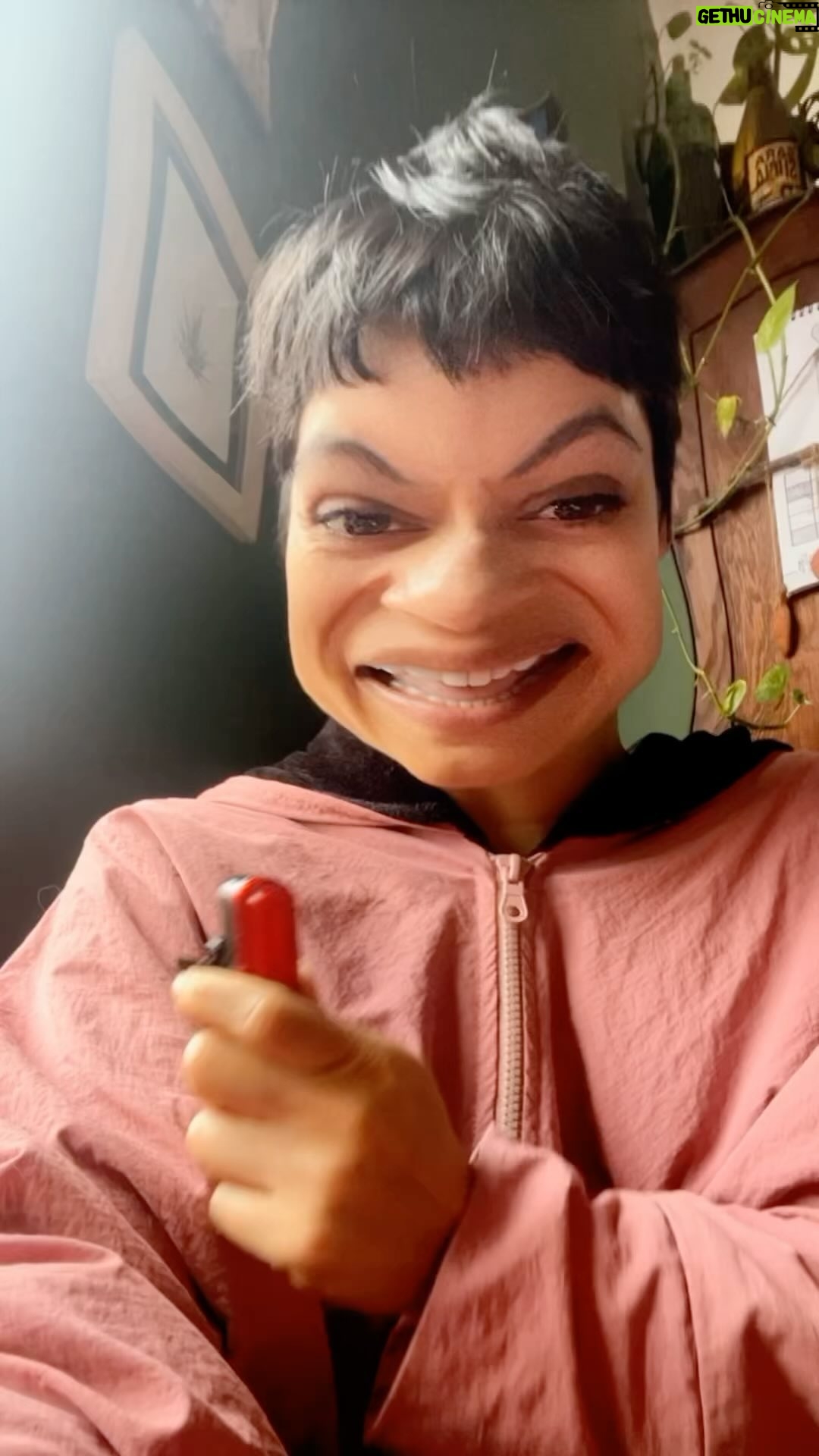Jely Reategui Instagram - Acá las chicas están hartas del pin pon chalench, “así no se juega!” gritan, “así no se juega!”