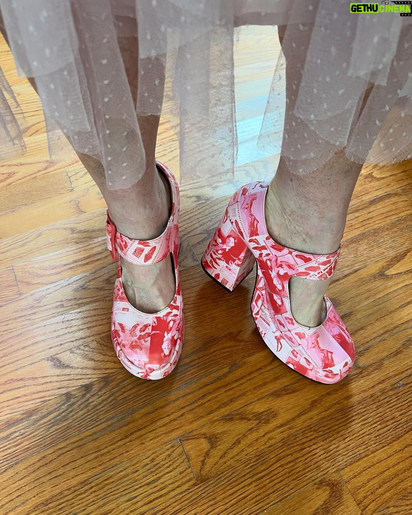 Jen Gunter Instagram - Happy @fluevog day to all who celebrate! Here I am in three of my beauties, with styling assistance from my son, Oliver. I chose these three pairs because I sadly don’t wear them enough!! I need to fix my rotation! And of course I have posted many times about my Dr. Gunter shoes, which come in 3 colors and are so very comfortable.