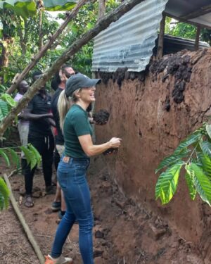 Jen Lilley Instagram - This was hands down, my favorite service project EVER!!!! We got to replace a leaking thatch roof, make the house taller, and install a metal roof. I don’t have a final photo, but this day was simply incredible. It meant so much to the family. They cried. I cried. And then my inner child, who played in the dirt way too much, got to come out and make mud pies and learn how to make a real mud hut. I finally have a skill for the apocalypse that’s more useful than encouraging others 😆🙌❤️. I hope I get to do this again. Best day ever. Thank you @project_orphans for everything you do every single day!  You love SO well!! 
PS @brittanyraestokes standing behind me like “this girl🤦🏼‍♀️” 😆😆❤️