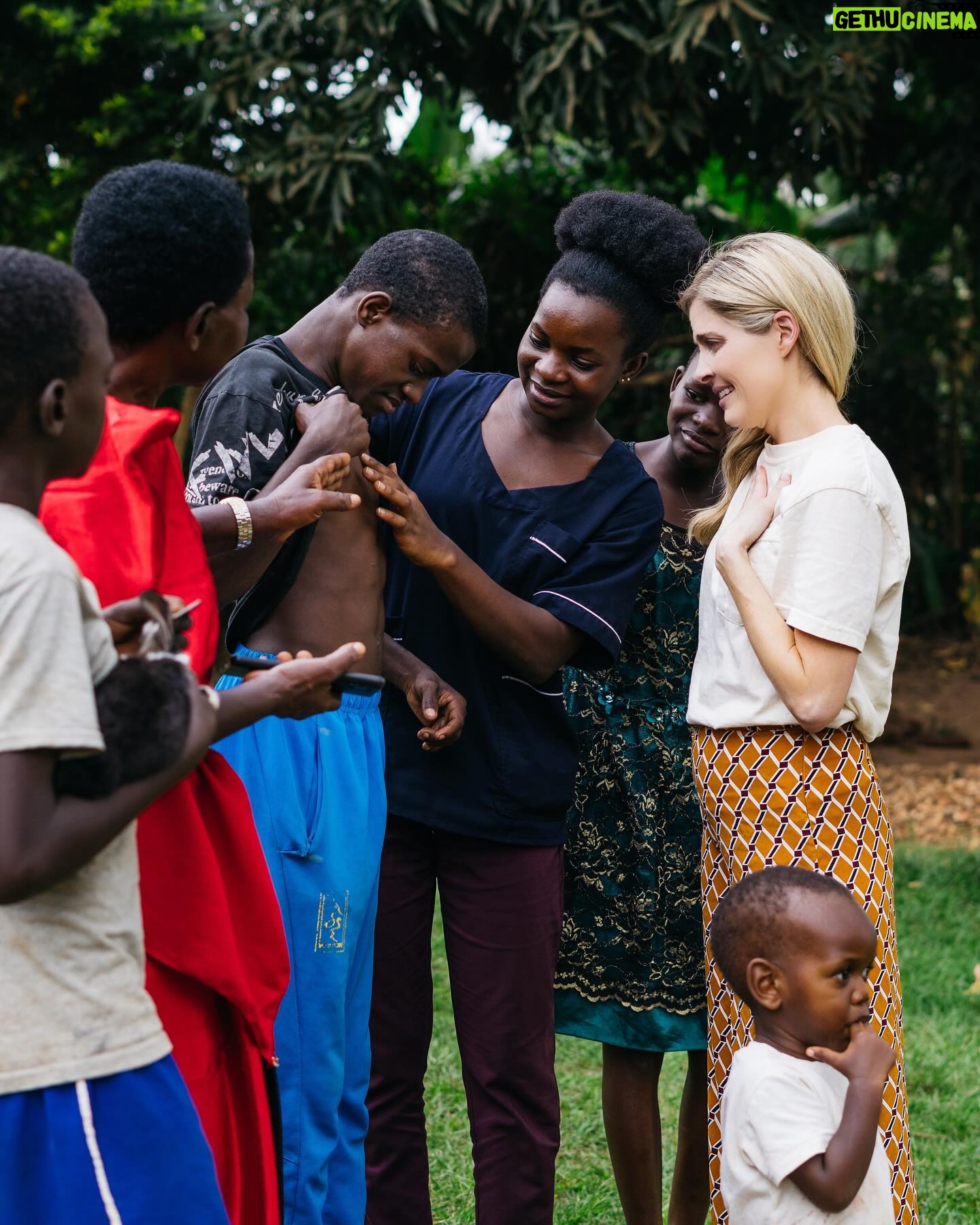 Jen Lilley Instagram - ❤️ Following your heart can create ripples of change. Each of us has the power to make a difference, and on the other side of our yes can be a life-changing story for someone who needs it the most. On this day, our beautiful friend @jen_lilley got to meet our miracle child, John Senkula. Five years ago, John had a life-threatening medical condition that required open heart surgery. His family was unable to afford the medical fees and began to believe that John was not going to survive. Through a series of events, Jen Lilley fully funded John’s surgery with the proceeds from her song “King of Hearts”. John and his family were overwhelmed to meet Jen. There were tears all around. An unforgettable moment, where two hearts were joined from across the world. We are so grateful for Jen’s compassion, John’s life is forever changed, and his heart is stronger than ever. Happy Valentine’s Day! ❤️ #valentinesday #giftoflife #happystory