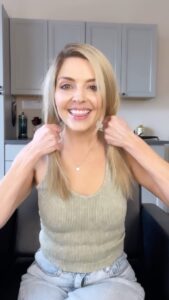 Jen Lilley Instagram - In my sassy era. #haircut #bobhaircut #hairmakeover #hair