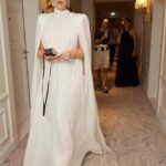 Jena Malone Instagram - Honey , it will always take an army to lift the feminine up. It’s just the society we live in. Whether in its most glamorous or sunken state, you will sink or swim depending on the community you surround yourself with. This was a moment of swimming Styles to the nines by @karlawelchstylist , a fellow solider in arms whom I would go deeply into battle with no matter the terrain. She inspires the best from me. Beauty , inside and out , championed by the talented hands of @lisaaharon , fellow mama and ride or dier, she truly makes my insides feel seen Hair styled by @jillianhalouska , whom I had just met that day but how glorious to fall so deeply into step with someone. A glorious light she is Photos by @vsteves whom blew into our tiny room with an ease of camouflage and care. Thank you for capturing these before moments together. I appreciate your gaze and gift of time. “
