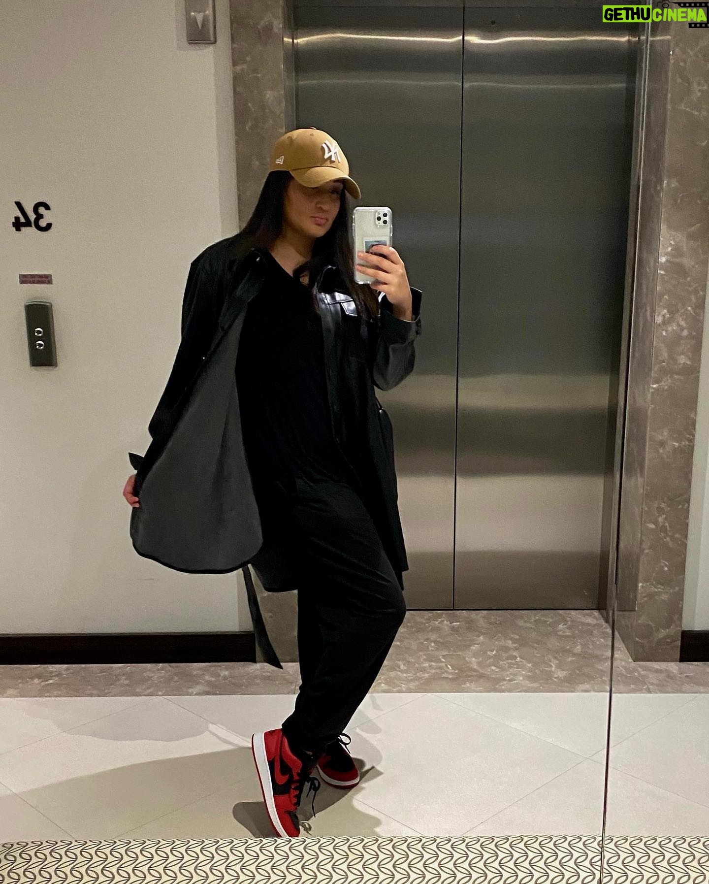 Jenna Clause - 3 Likes - was feeling the matrix vibes