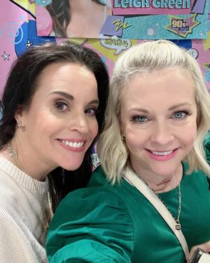 Jenna Leigh Green Instagram - What an absolute joy to spend time with this motley crew! Thank you to @thats4ent for making us a part of the 90’s Con family. We truly have this much fun! *swipe till the end for proof*