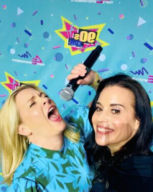 Jenna Leigh Green Instagram - Thinking bout the next one ✨✨
•
90’s Con was an absolute blast! Love these humans a whole lot! @thats4ent 
📸: @shutterstocknow 
  @presleyannphoto