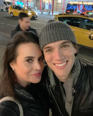 Jenna Leigh Green Instagram - Carnegie Hall Debut ✅
What a joy to have shared it with every single one of these amazing humans. I am humbled by your talents. 
•
#bucketlist #carnegiehall #nyc #newmusicals #mozart #nanmozart