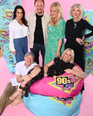 Jenna Leigh Green Instagram - What an absolute joy to spend time with this motley crew! Thank you to @thats4ent for making us a part of the 90’s Con family. We truly have this much fun! *swipe till the end for proof*