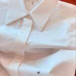 Jenna Elfman Instagram – Thank you @petraflannery! 💓 Ohhhh I love my personalized“JE” classic white @lafayette148ny shirt! 💪🏼 🙌🏼 Gonna wear it ASAP! #LetteredByL148  #lafayette148 #petraflannery #classicwhiteshirt