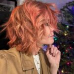 Jenna Elfman Instagram – HOLIDAY TIME!!!! 🎄✨ @melaniejacobshair