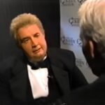 Jenna Elfman Instagram - Ohhhhh this fun & absurdly delightful memory from 1999 (whoa, 25 years ago!) when Martin Short as Jiminy Glick “interviewed” me. Swipe to see @stevemartinreally playing along with Martin Short too. I just finished watching all 3 seasons of @onlymurdershulu (LOVE IT, SO GOOD) and so this throwback with the two of them is extra satisfying. #dharmaandgreg #onlymurdersinthebuilding