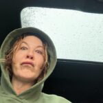 Jenna Elfman Instagram - Our 29th wedding anniversary today. Together 33 years this month. Driving around in the rain, sipping coffee, eating quiches and still thoroughly enjoying each other’s company. The little moments are my most favorite. Such a blessing to spend more than half my life with my very best friend. @bodhielfman 💚