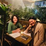 Jenna Laurenzo Instagram - Every couple of years, I get pulled back into the world of @divyaalter Over a decade ago, I had the opportunity to learn from her while working in her kitchen. Divya taught me mindfulness not only when it came to cooking but when it came to the intention behind word choice. "Should I dump the lettuce into the bowl?" "You can place the lettuce with love..." She gently said with a twinkle in her eye. #ayurveda #divyaskitchen #divyaskitchennyc #newyork
