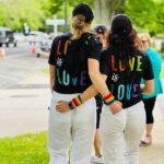 Jenna Laurenzo Instagram - Very grateful for this beautiful weekend filled with inspiring people, conversation, scenery and love ❤️🏳️‍🌈 Let’s go Mets @tiaalexnymets @mets #loveislove #lgm #mets #nymets #pride #lgbtq #lgbt
