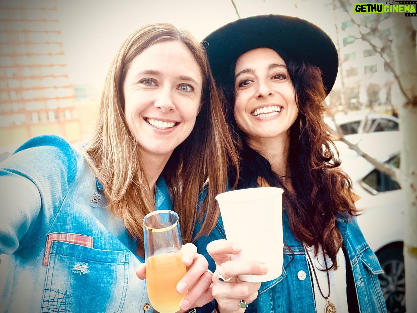 Jenna Laurenzo Instagram - A mezcal & wine cheers to Spring 🌻🌹#datenight . . . “Sweet springtime is my time is your time is our time for springtime is love time and viva sweet love.” - e. e. cummings