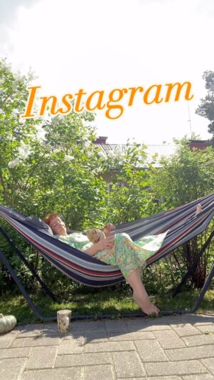 Jenni Kokander Instagram - Moni on ikävöinyt Suloa. Ajattelin tuottaa teille tällaisen kesäisen helluttelu-videon💛