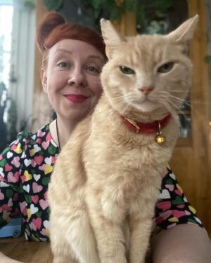 Jenni Kokander Instagram - Otettiin kaverikuva. Toinen osaa olla luonnollinen😻