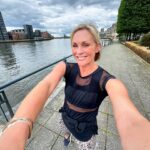 Jenni Falconer Instagram - Weekend running. 💙😊🏃🏼‍♀️ Will you run this weekend? If so, when? #weekendrunning #run #runner #runpod @runpodrunclub