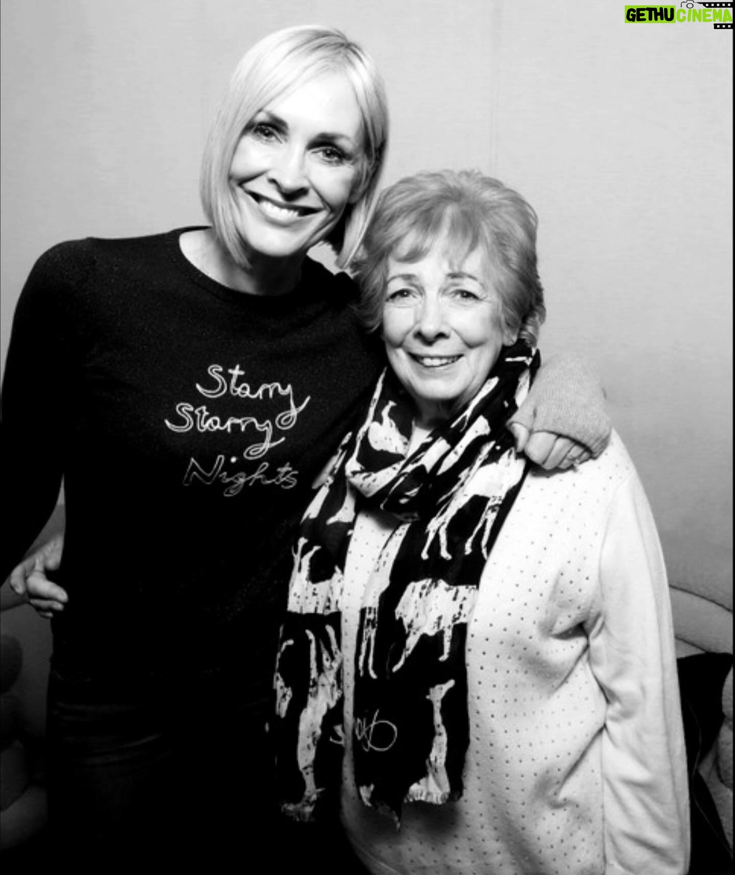 Jenni Falconer Instagram - Happy Mother’s Day to my amazing mum, not just the best mum but also a truly loved grandma, a perfect travel buddy, golf partner, fashion advisor, my number one on speed dial and just a totally fun person to be around. Love you Mum. 💖 #mothersday #mymum